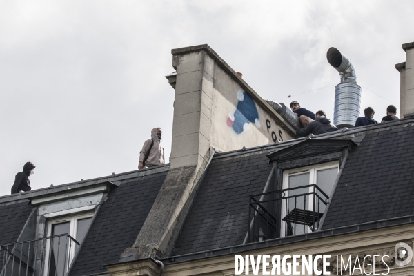 Banderole de Génération Identitaire à la manifestation contre le racisme et les violences policières