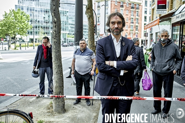 Cedric Villani en campagne à vélo dans le 14 eme arrondissement