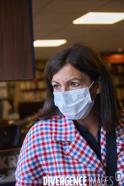 Municipales Paris 2020 Anne Hidalgo avec Carine Petit dans le 14 eme arrondissement