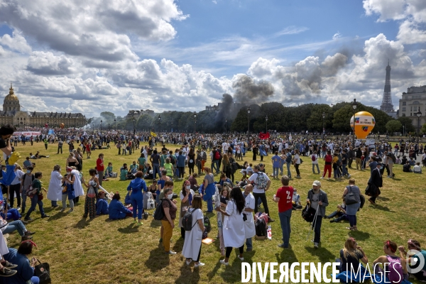 Manifestation des personnels hospitaliers à Paris