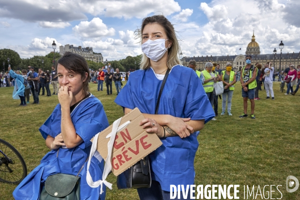 Manifestation des personnels hospitaliers à Paris