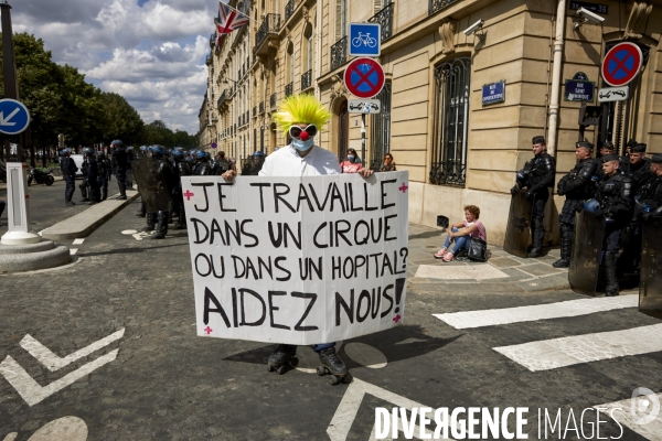 Manifestation des personnels hospitaliers à Paris