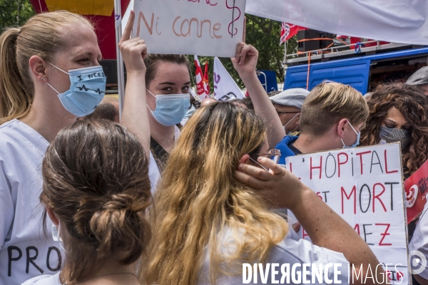 Manifestation pour la défense du service public hospitalier