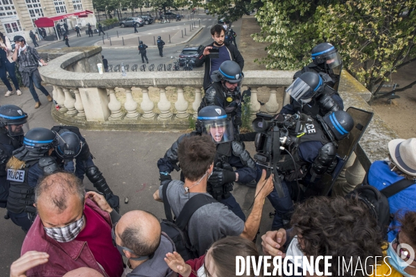 Manifestation pour la défense du service public hospitalier