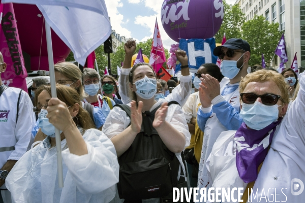 Manifestation des soignants. Paris.