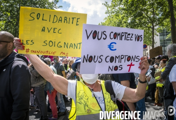 Manifestation des soignants. Paris.