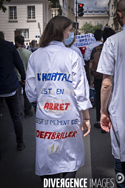 Manifestation des soignants. Paris.