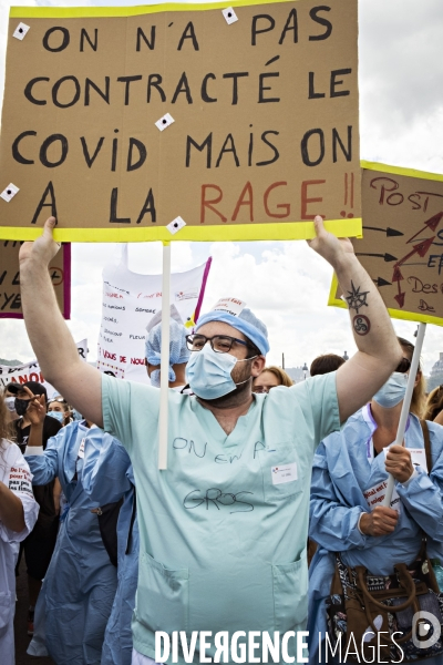 Manifestation des soignants. Paris.