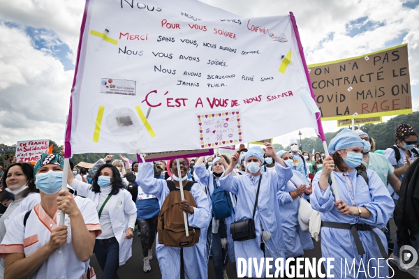 Manifestation des soignants. Paris.