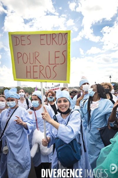 Manifestation des soignants. Paris.