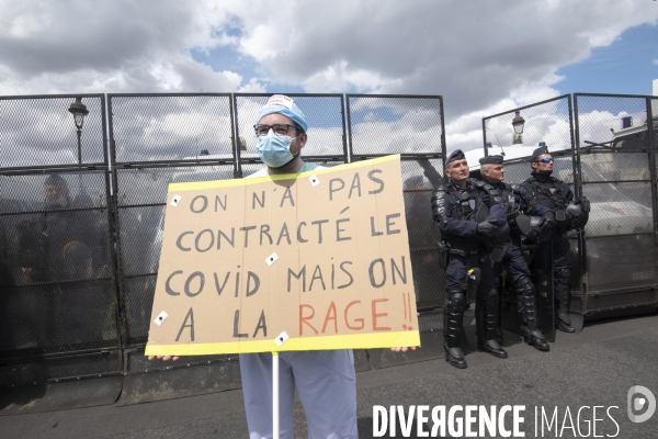 Manifestation des soignants. Paris.