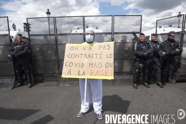 Manifestation des soignants. Paris.