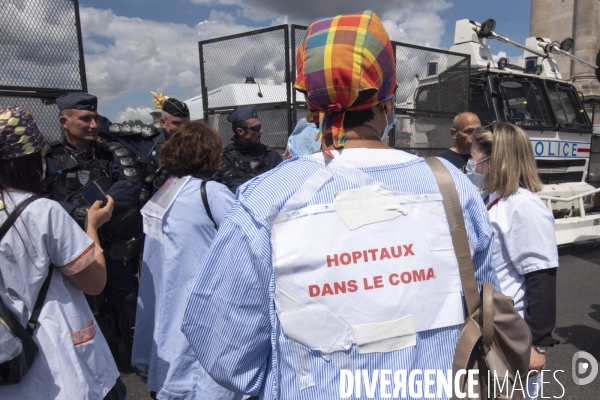 Manifestation des soignants. Paris.