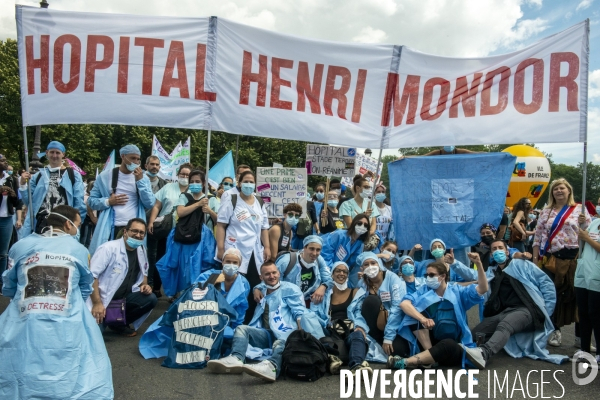 Manifestation des personnels de santé et débordements