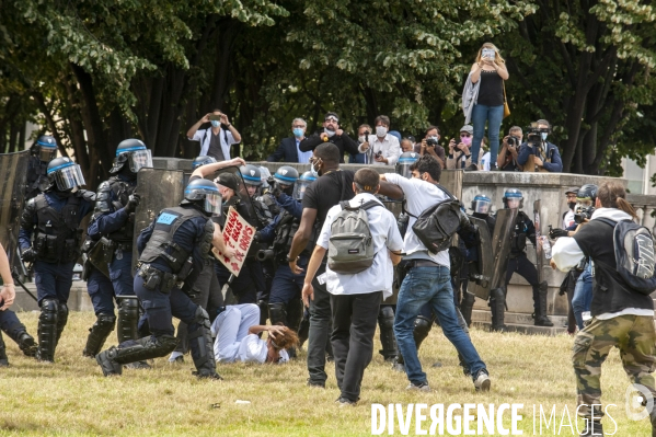 Manifestation des personnels de santé et débordements