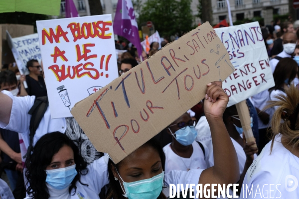Journée nationale de protestation de l hôpital à Paris. Hospital national day of protest in Paris.