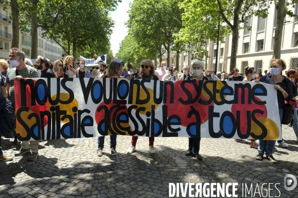 Journée nationale de protestation de l hôpital à Paris. Hospital national day of protest in Paris.