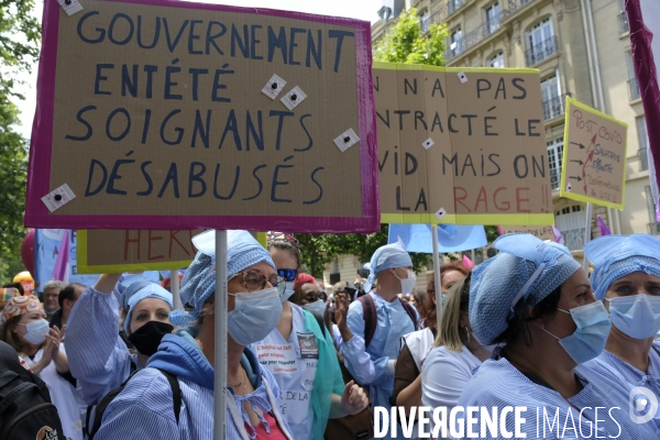 Journée nationale de protestation de l hôpital à Paris. Hospital national day of protest in Paris.