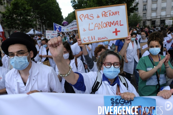 Journée nationale de protestation de l hôpital à Paris. Hospital national day of protest in Paris.