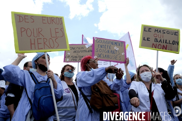 Journée nationale de protestation de l hôpital à Paris. Hospital national day of protest in Paris.