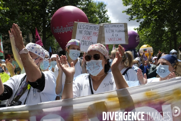 Journée nationale de protestation de l hôpital à Paris. Hospital national day of protest in Paris.