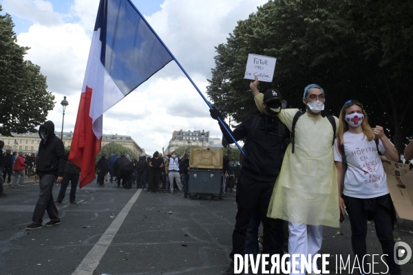 Journée nationale de protestation de l hôpital à Paris. Hospital national day of protest in Paris.