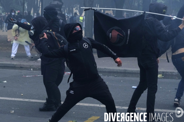 Journée nationale de protestation de l hôpital à Paris. Hospital national day of protest in Paris.