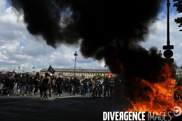 Journée nationale de protestation de l hôpital à Paris. Hospital national day of protest in Paris.