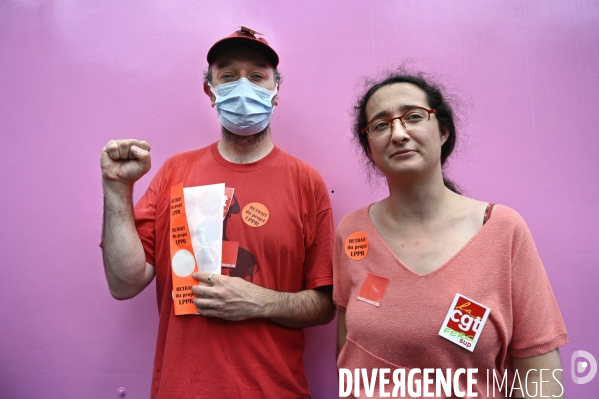 Manifestation des soignants à Paris pour denoncer le manque de moyens dans l hopital public. Cares demonstration.