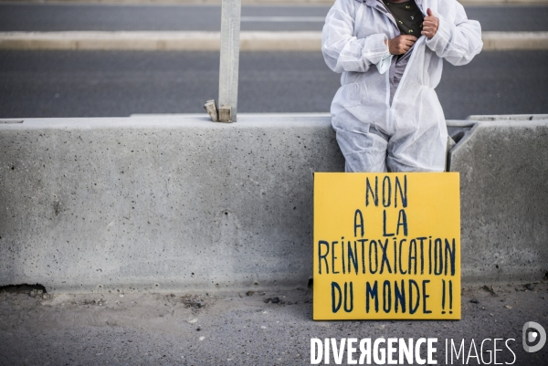 Action de blocage du chantier du grand paris par le collectif pour les terres de gonesse.