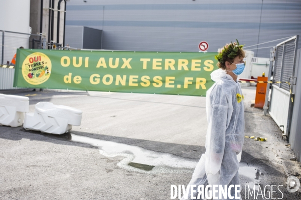 Action de blocage du chantier du grand paris par le collectif pour les terres de gonesse.