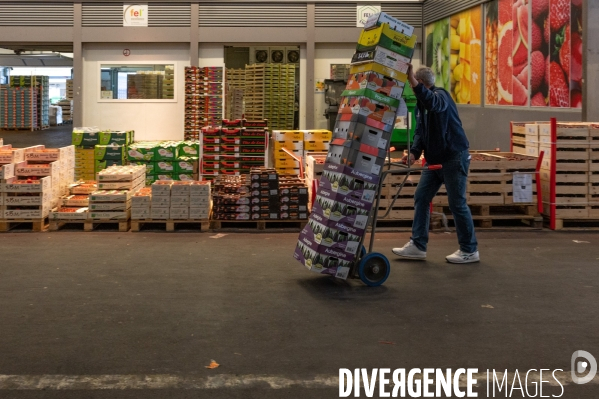 Marché de Rungis à l heure de la réouverture des restaurants.