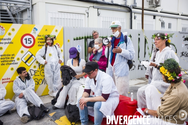 Action de blocage du chantier du grand paris par le collectif pour les terres de gonesse.