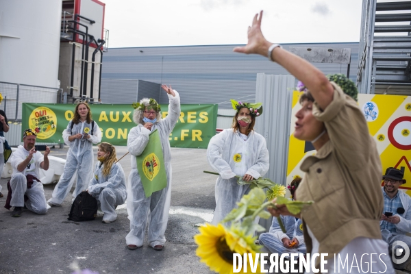 Action de blocage du chantier du grand paris par le collectif pour les terres de gonesse.