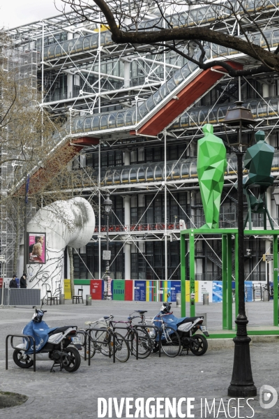 COVID-19, Paris Endormie J+3