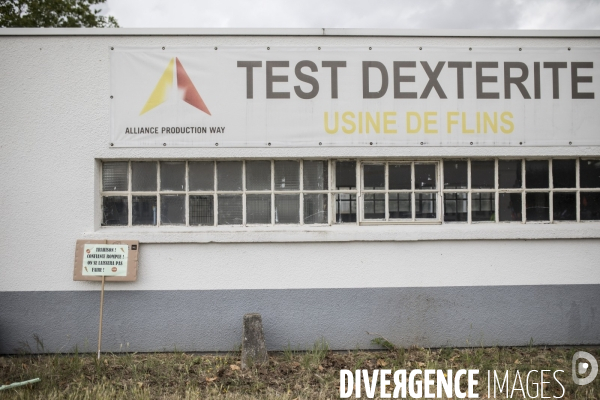 Rassemblement des salariés devant Renault Flins