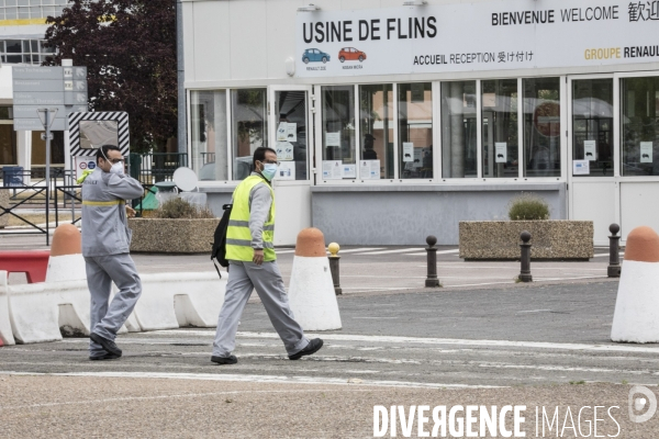 Rassemblement des salariés devant Renault Flins