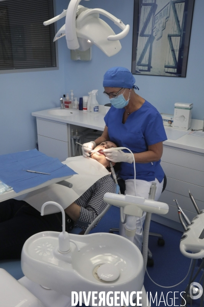 Soins de parodontie