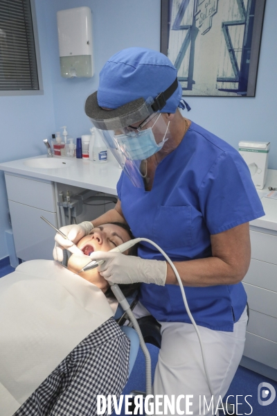 Soins de parodontie