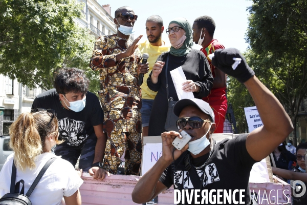 Manifestation sans papiers-journée mondiale des réfugiées