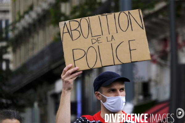 Adama Traoré, Lamine Dieng : rassemblement à Paris contre les violences policières. Adama Traore, Lamine Dieng, gathering in Paris against police violence.