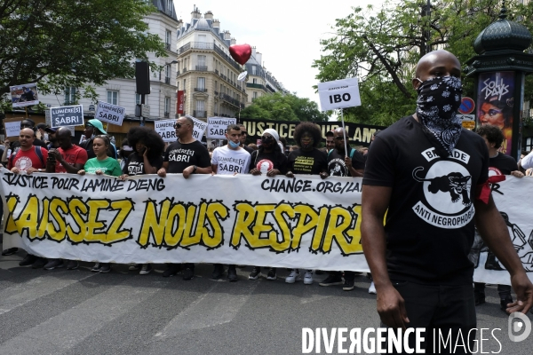 Adama Traoré, Lamine Dieng : rassemblement à Paris contre les violences policières. Adama Traore, Lamine Dieng, gathering in Paris against police violence.