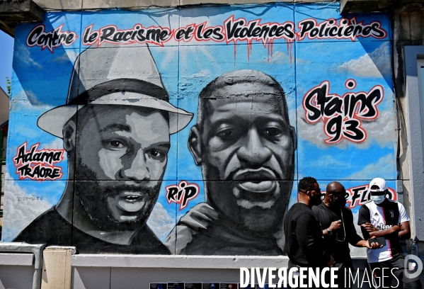 Rassemblement du comité La Vérité pour Adama devant la fresque en hommage à Adama Traoré et George Floyd