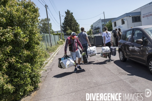 Aide alimentaire au Secours populaire