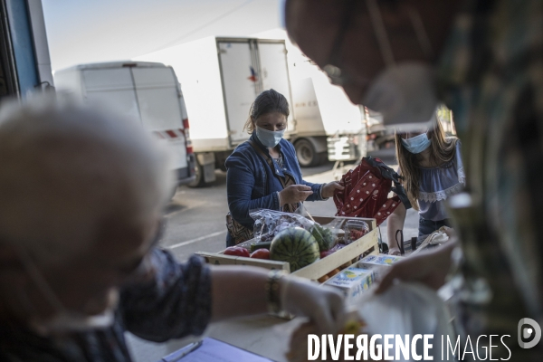 Aide alimentaire au Secours populaire