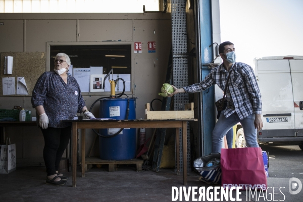 Aide alimentaire au Secours populaire