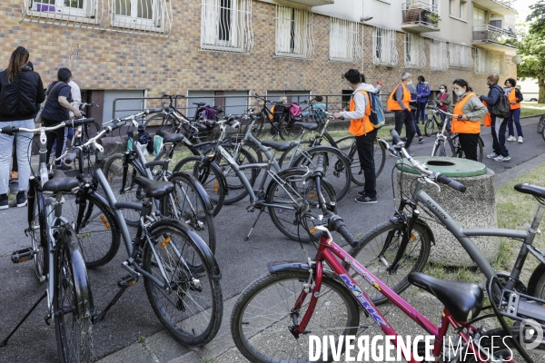Vélo école et Atelier d auto-réparation de vélo à Montreuil.