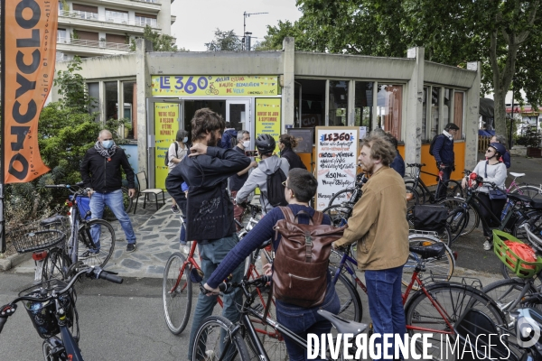 Vélo école et Atelier d auto-réparation de vélo à Montreuil.