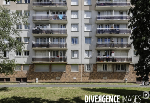 Atelier d auto-réparation de vélo à Montreuil.