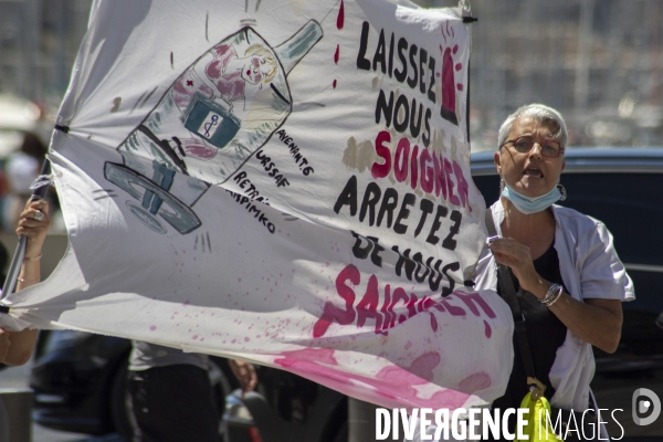 Manifestation du personnel soignant à Marseille